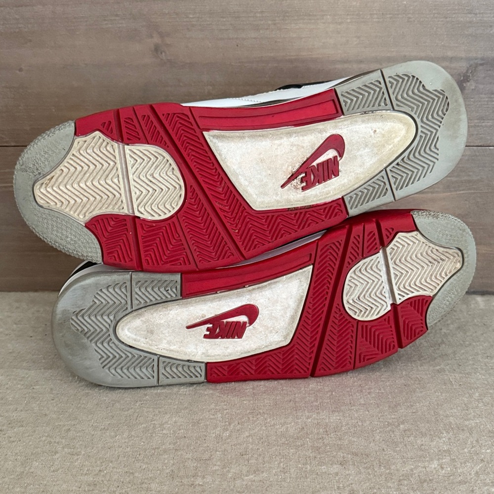 Authentic | 🔥 Fire Red Jordan 4 - Picture 17 of 17